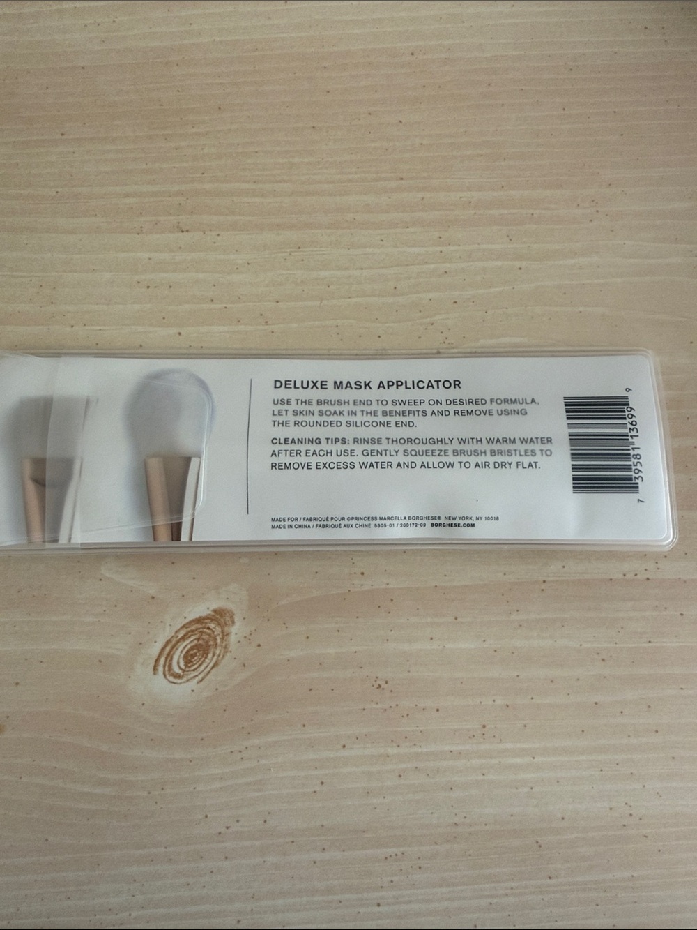 Borghese Dual-Ended Facial Mask Applicator Brush - White & Gold - Picture 2 of 3
